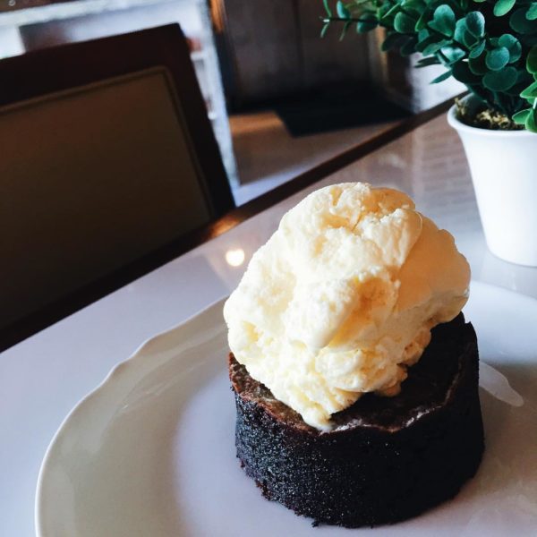 13 Picture Perfect Dessert Spots in BGC, Taguig Booky