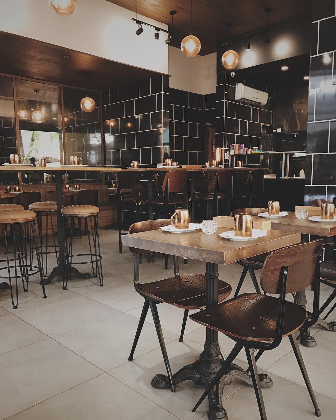 14 Popular Restaurants To Try in SM MOA Complex Booky