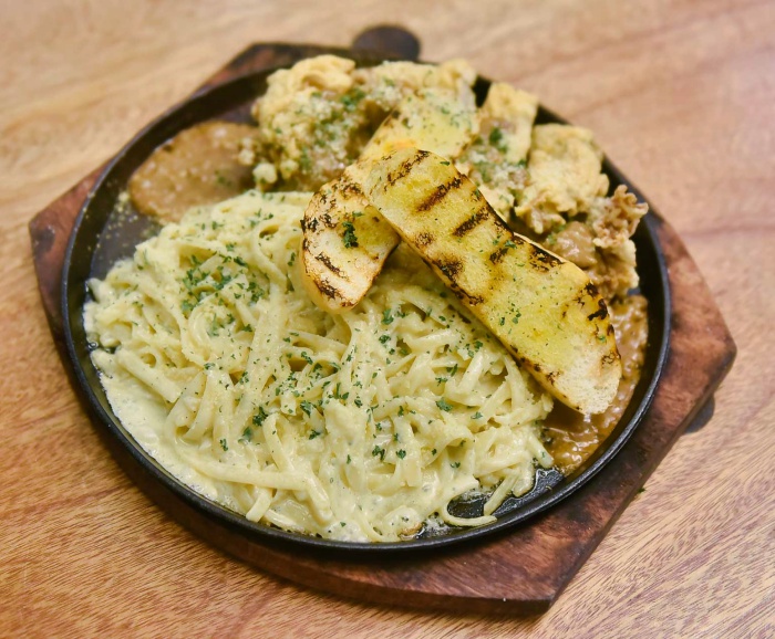 restaurants in las pinas, where to eat in las pinas, cavite restaurants, where to eat in cavite, dasmarinas, filipino food, filipino recipes, malaysian food, cafe, coffee beans