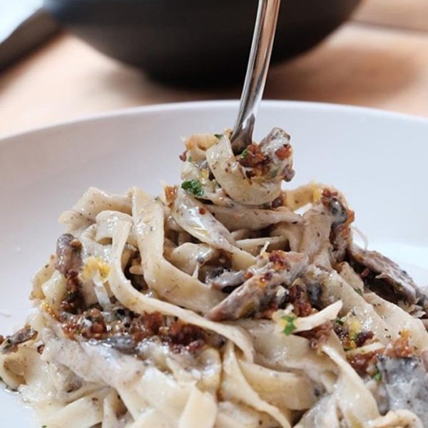 20 Restaurants in Manila where you can share Irresistibly Delicious