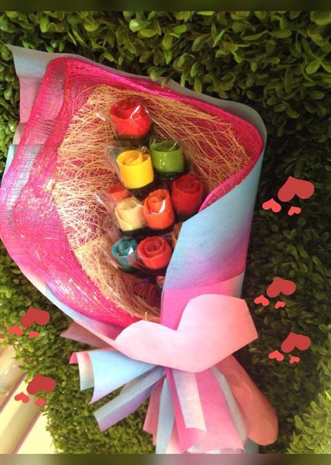 11 Unique Valentine Bouquet Ideas that Don’t Involve Flowers | Booky