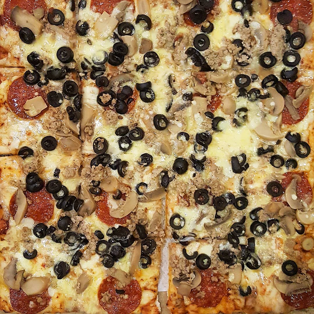 Magoo’s Pizza Pizza photo