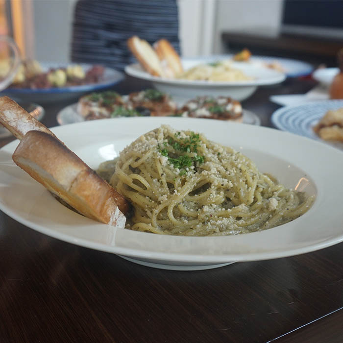 Vanderlust Bistro & Patisserie â Sct. De Guia Carbonara with Garlic Bread