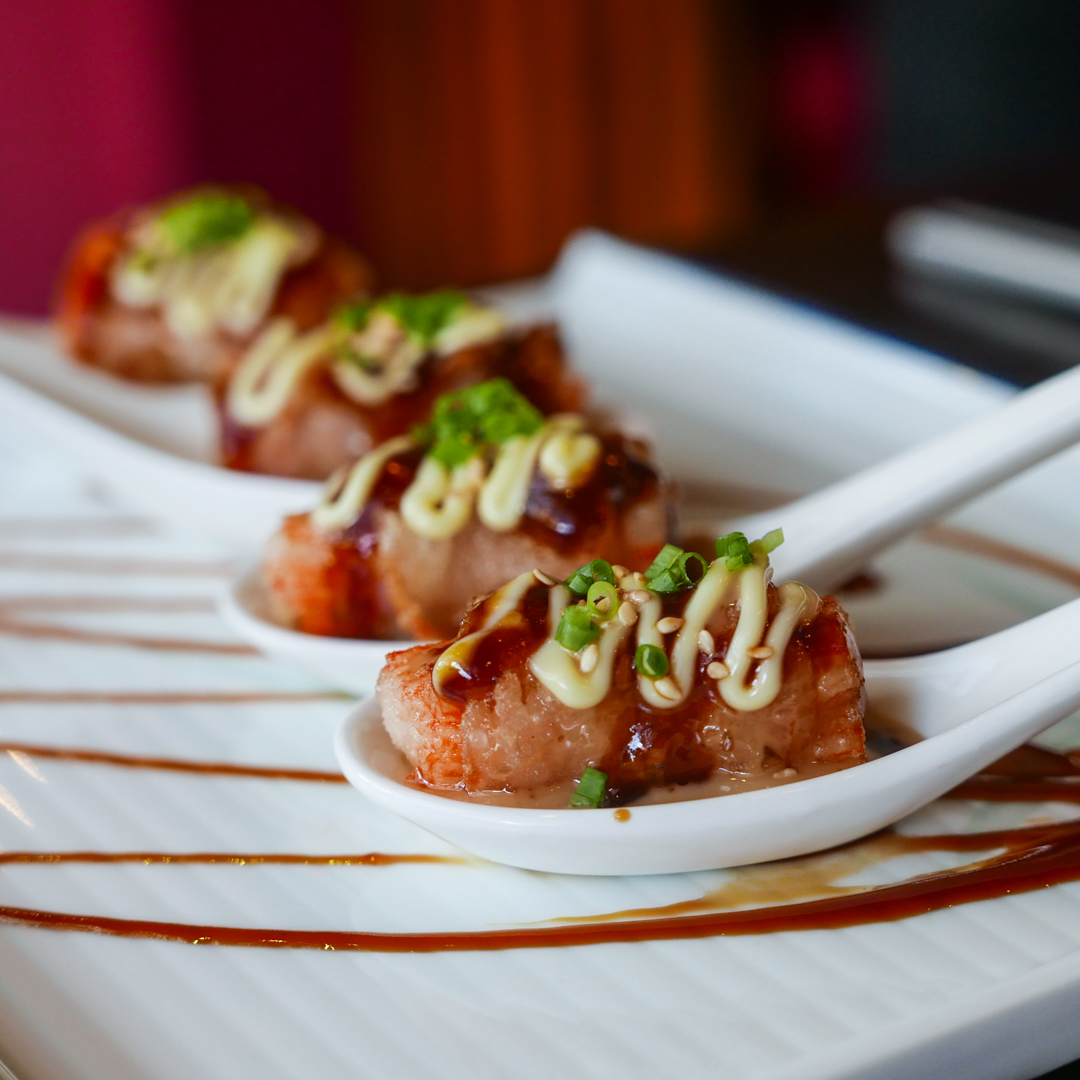 Nihonryori is the only place in Manila that serves BLACK maki rolls