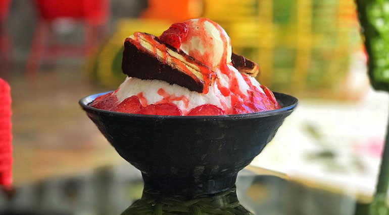 strawberry-bingsu
