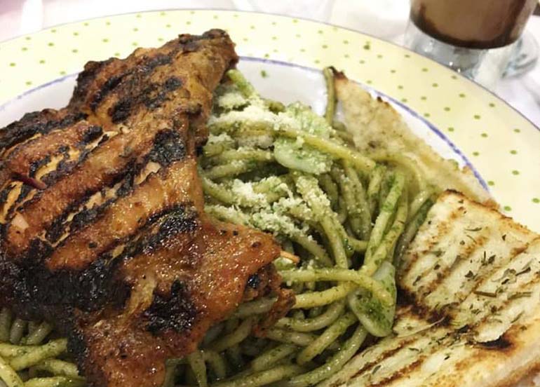 pesto-pasta-with-grilled-chicken