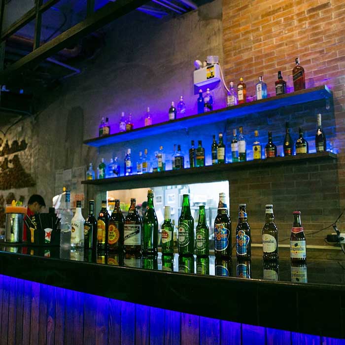 lumu-beerhouse-restaurants-in-manila