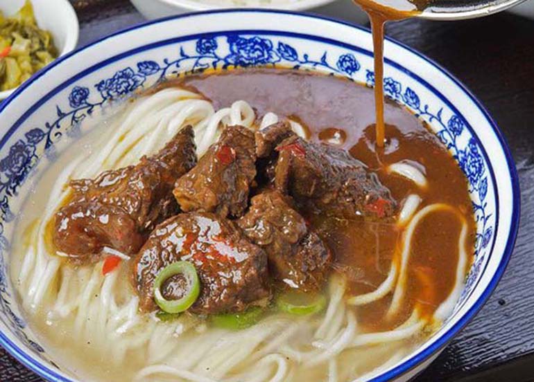 taiwanese-beef-noodles