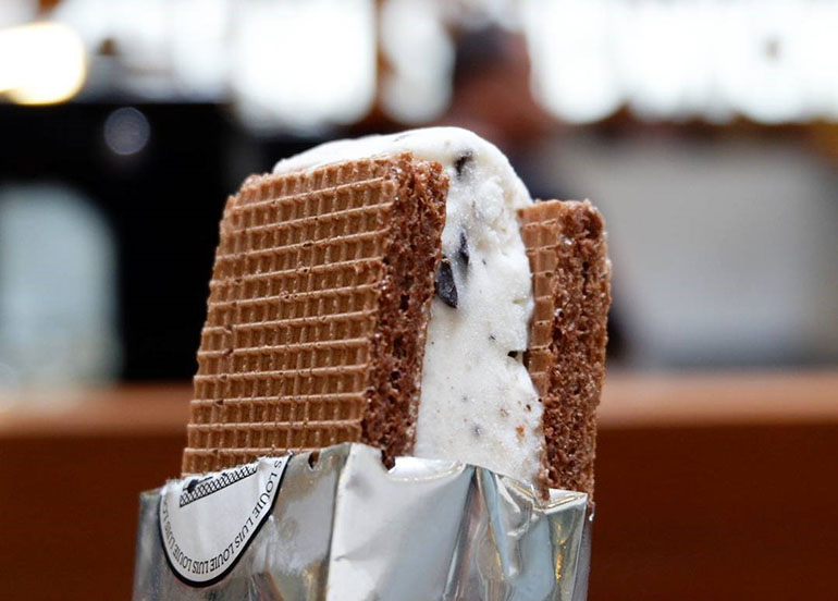 ice cream sandwich