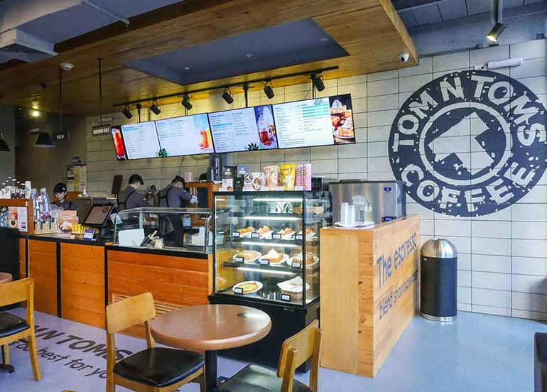 Choco Butter Bread and NEW BOGO Drinks from Tom N Toms! Booky