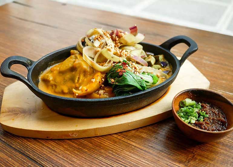 Sizzling Kare Kare from Pink Panda