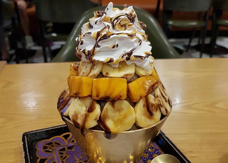 Chcolate, Mango, and Banana Bingsu