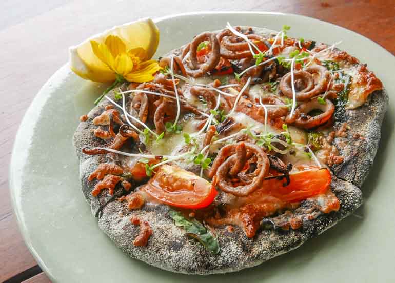 Pusit Flatbread from Tahanan Bistro