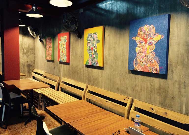 L.U. BBQ interiors