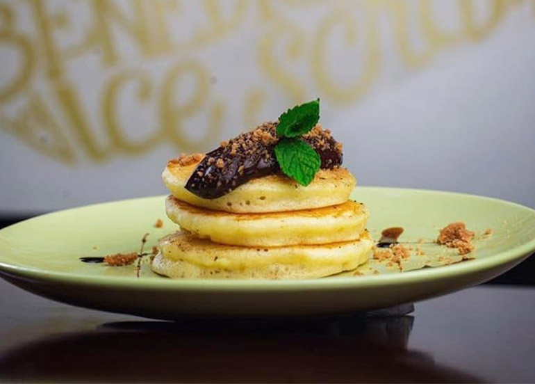 Pancakes with Chocolate Ganache from Kanto Breakfast