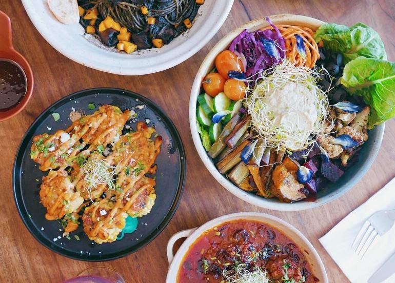 gourmet gypsy cafe flower dishes