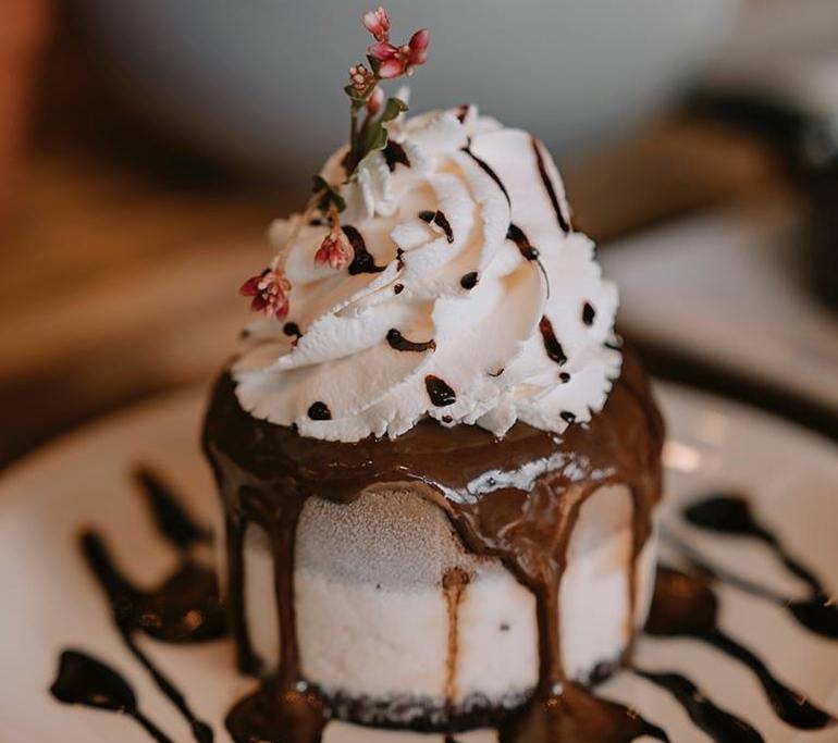 mudpie heaven flower dishes
