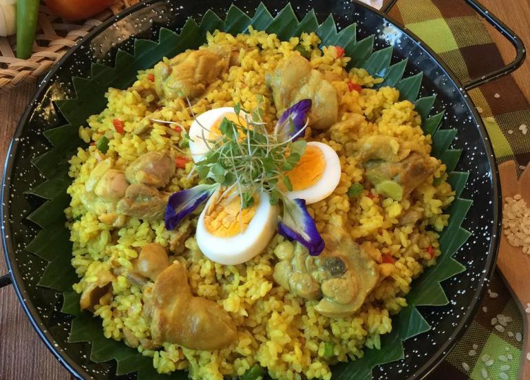 arroz ecija filipino restaurant flower dishes