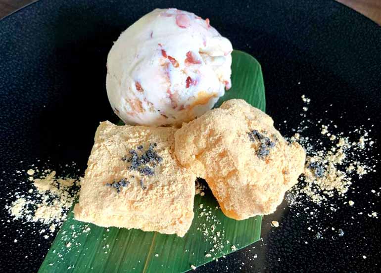Mochi and Ice Cream from Fukudaya