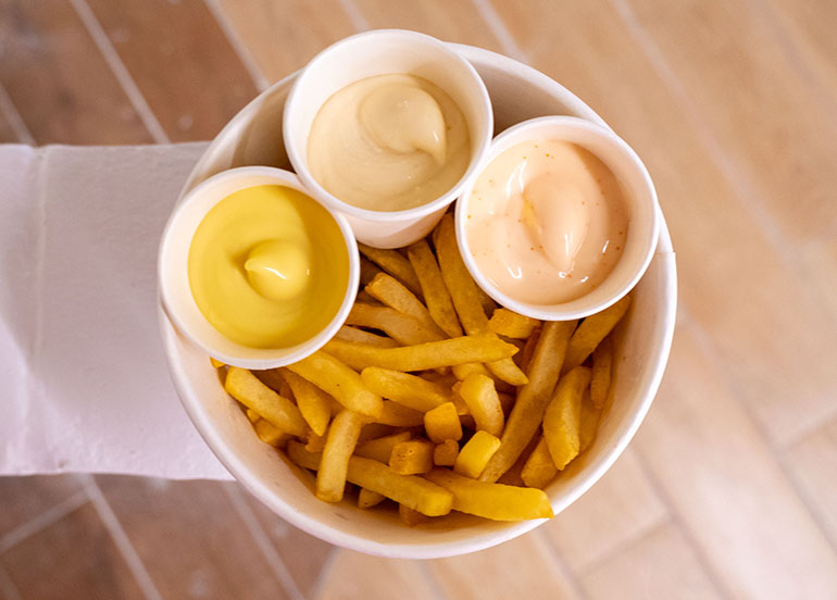 Queen's Size Flavored Shoestring Fries