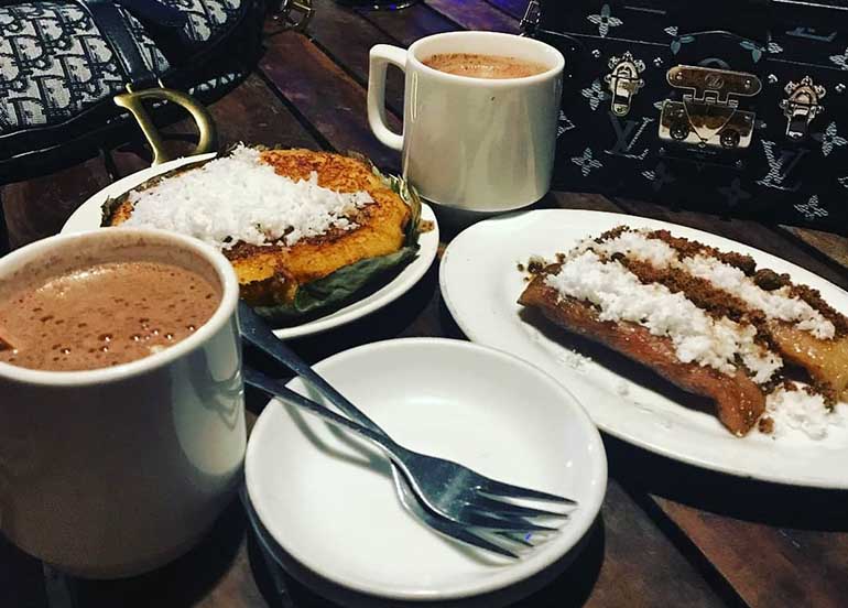 Suman, Bibingka, and Hot Chocolate from Choco-Late de Batirol