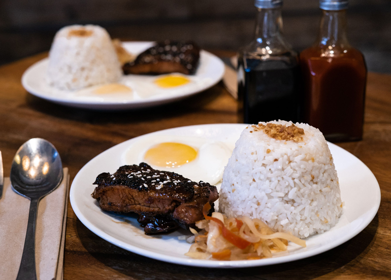 dencio's chic bbq silog