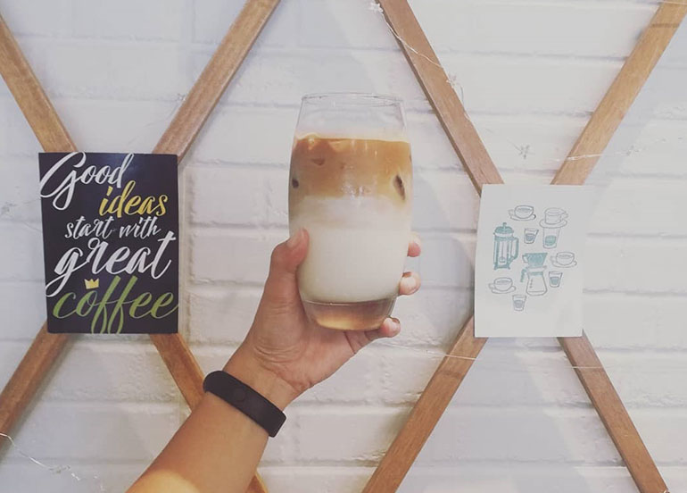 Iced Cafe Latte from Manna and Golde