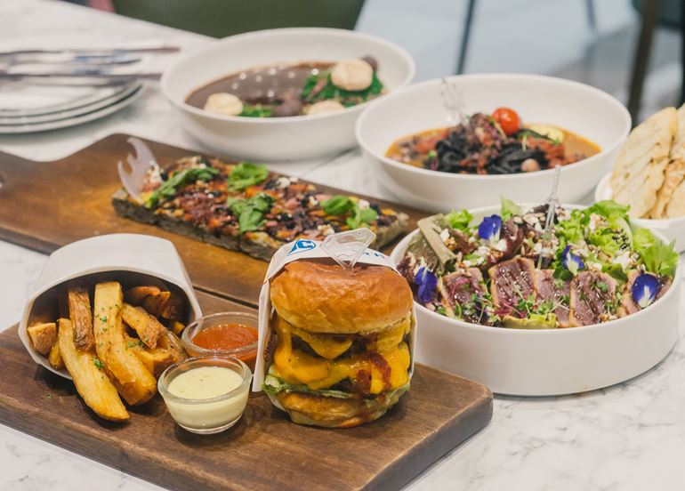 seared-tuna-hamburgers-soup