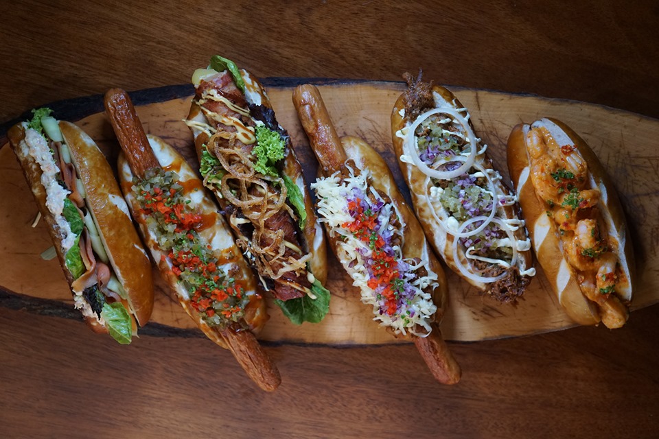 sausages-wit-buns