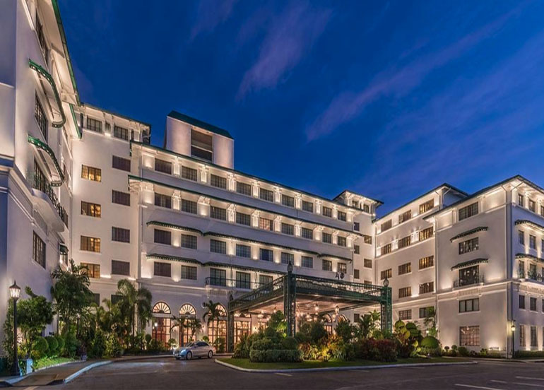 The Manila Hotel Exterior and Entrance