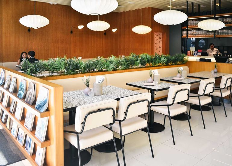 sunnies-cafe-interior