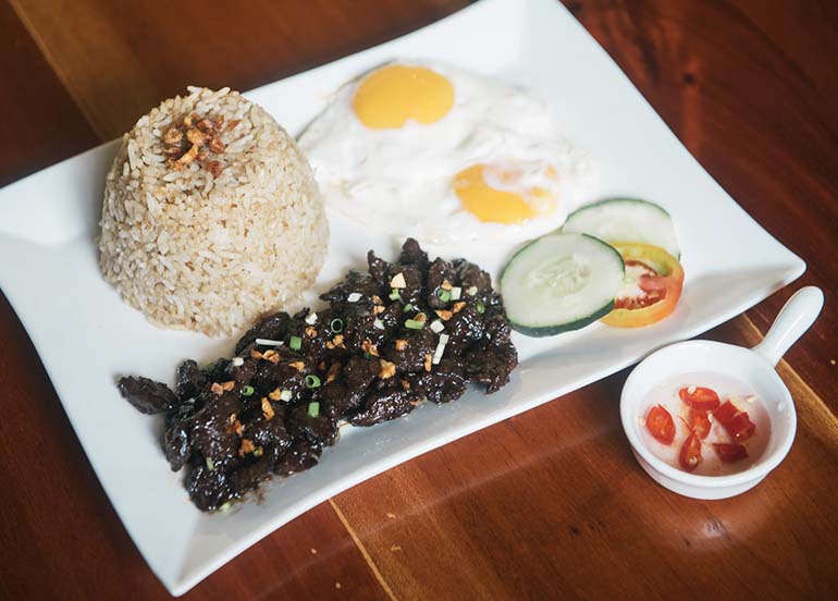 Tapsilog from Casa Nieves