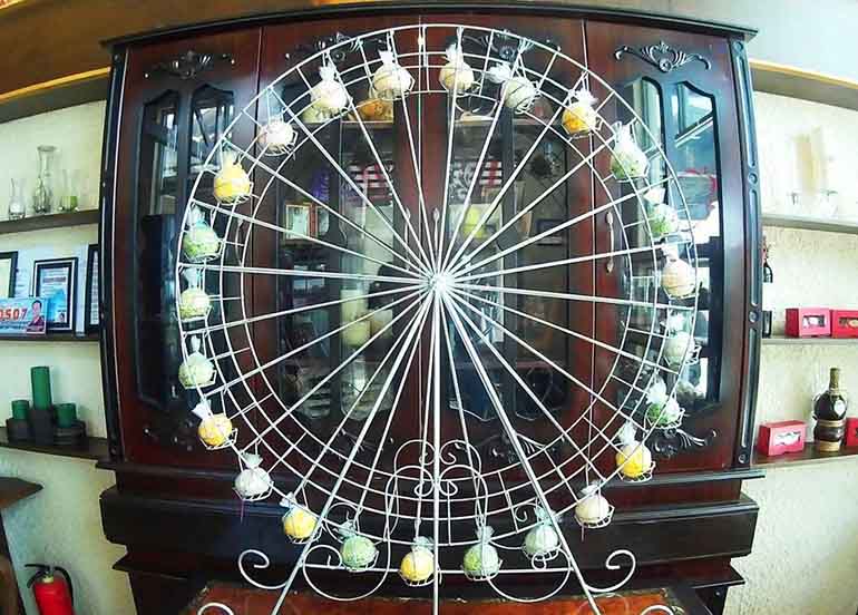 Cupcake Dessert Ferris Wheel from Greg's Fruitcakery