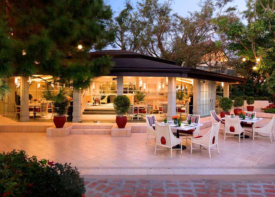 al-fresco-dining