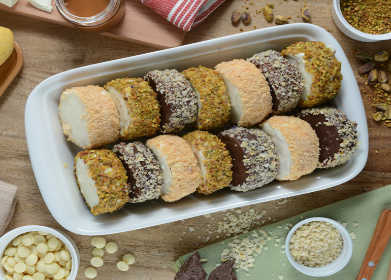 Flatlay of Cara Mia Gelato Sandwiches