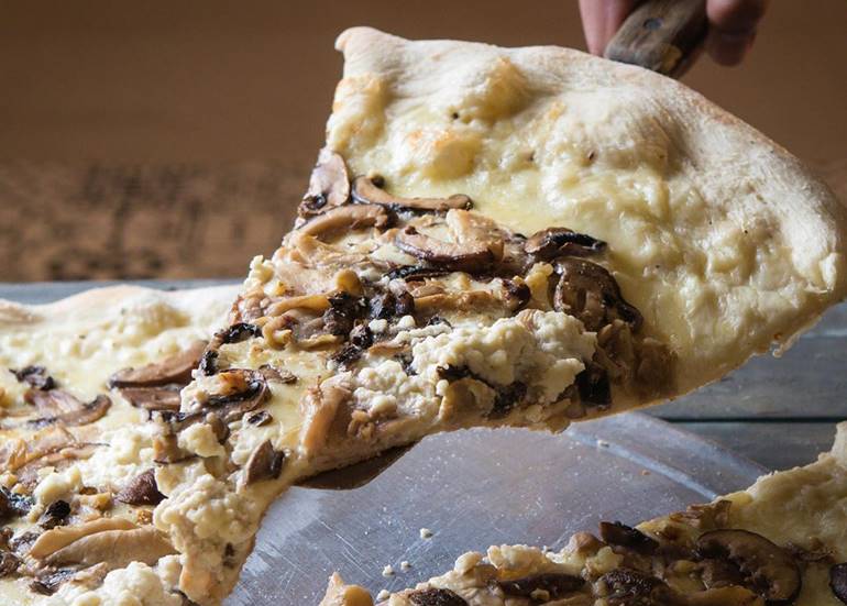 mushroom-pizza