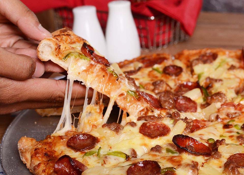 cheesy-pizza
