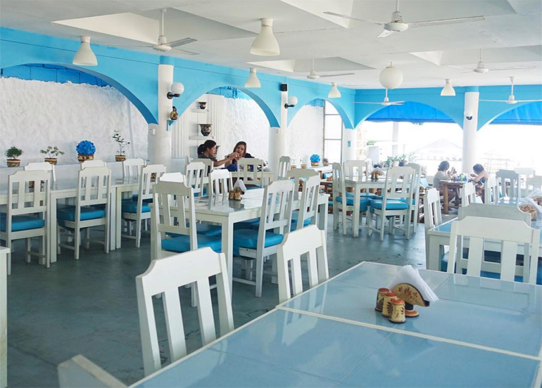 Gefseis Greek Grill Interior