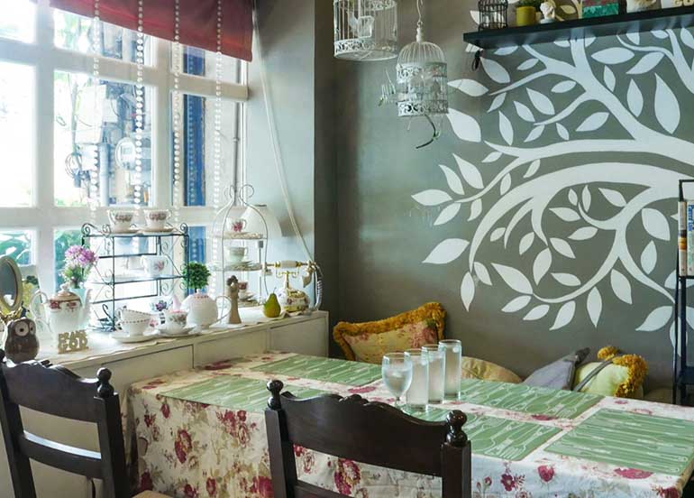 Green Pigs' Kitchen Interiors