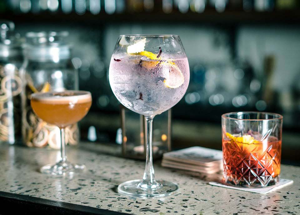 cocktails-and-gin