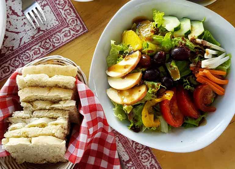 Salad and Bread from Buon Giorno Tagaytay
