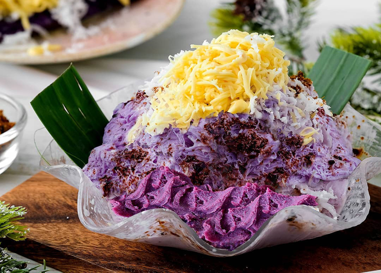 Puto Bumbong Snowice from Cooldlayers Cafe