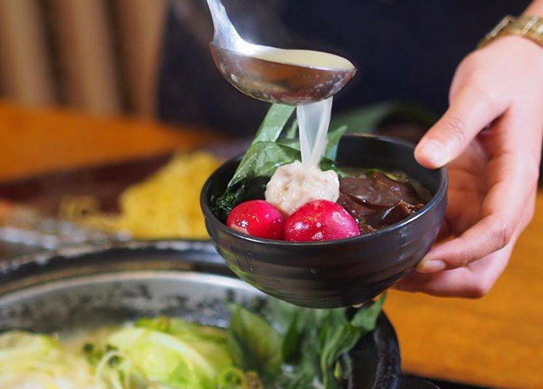 Soup from Bijin Nabe by Tsukada Nojo 