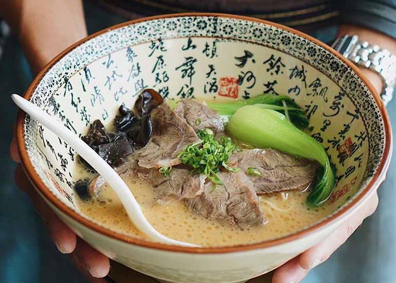 La Mian with Sliced Pork in Signature Pork Bone Soup 