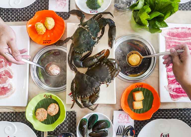Hotpot Broth, Crabs, and Ingredients from Hundred Degree Hot Pot