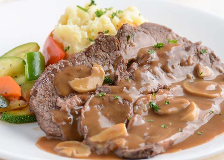 roast-beef-with-mashed-potatoes-and-gravy