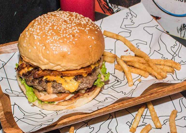 Piggy Burger from 8 Cuts Burger Blends