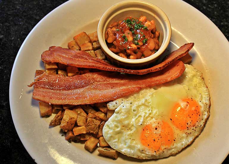 Breakfast from OZARK Diner and BnB