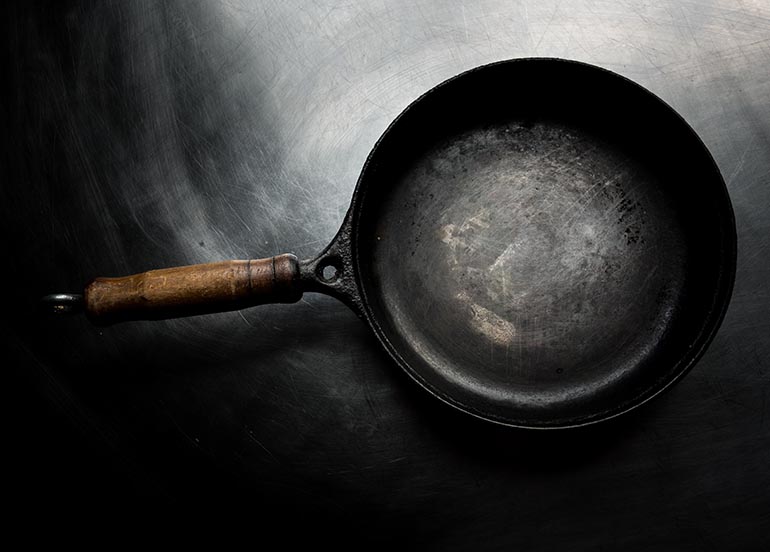 cast-iron-pan