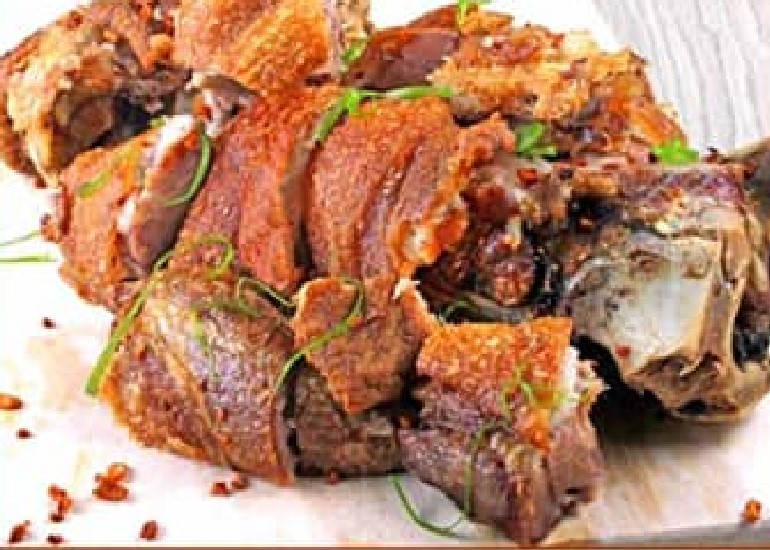 Congo Grille crispy pata